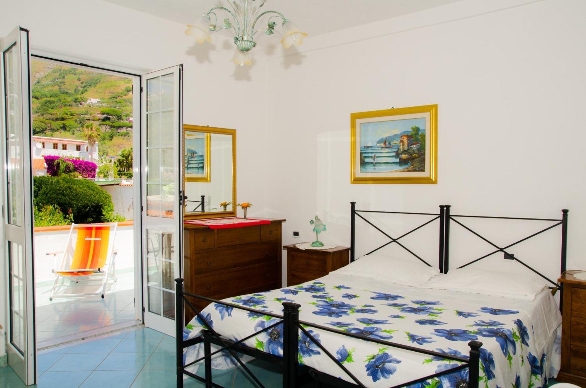 Hotel Villa Bernardina Forio di Ischia Esterno foto