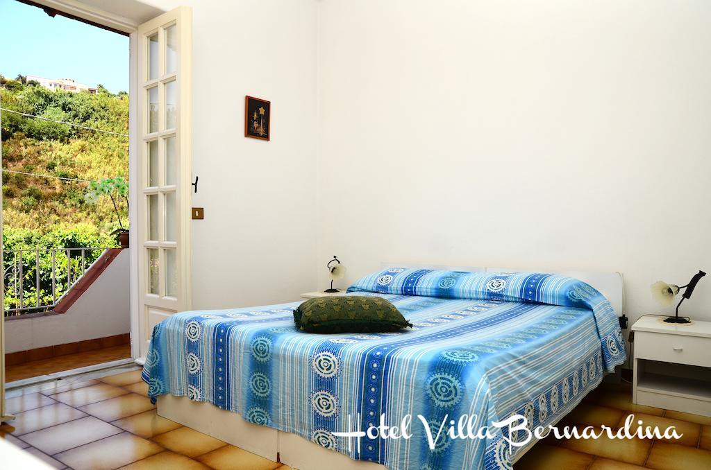 Hotel Villa Bernardina Forio di Ischia Camera foto