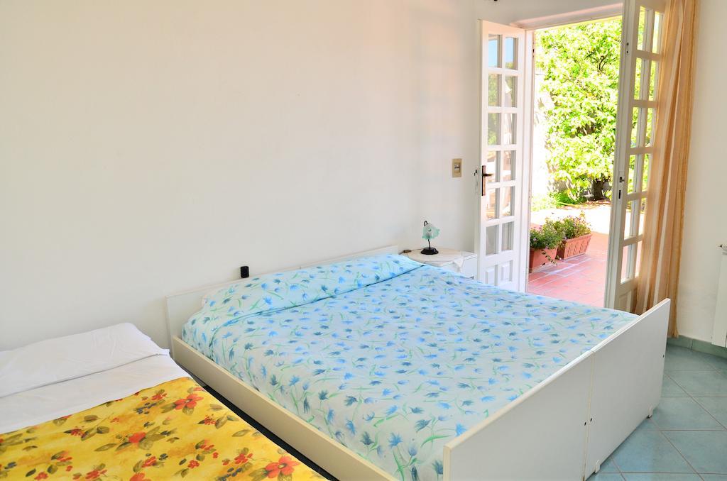 Hotel Villa Bernardina Forio di Ischia Camera foto