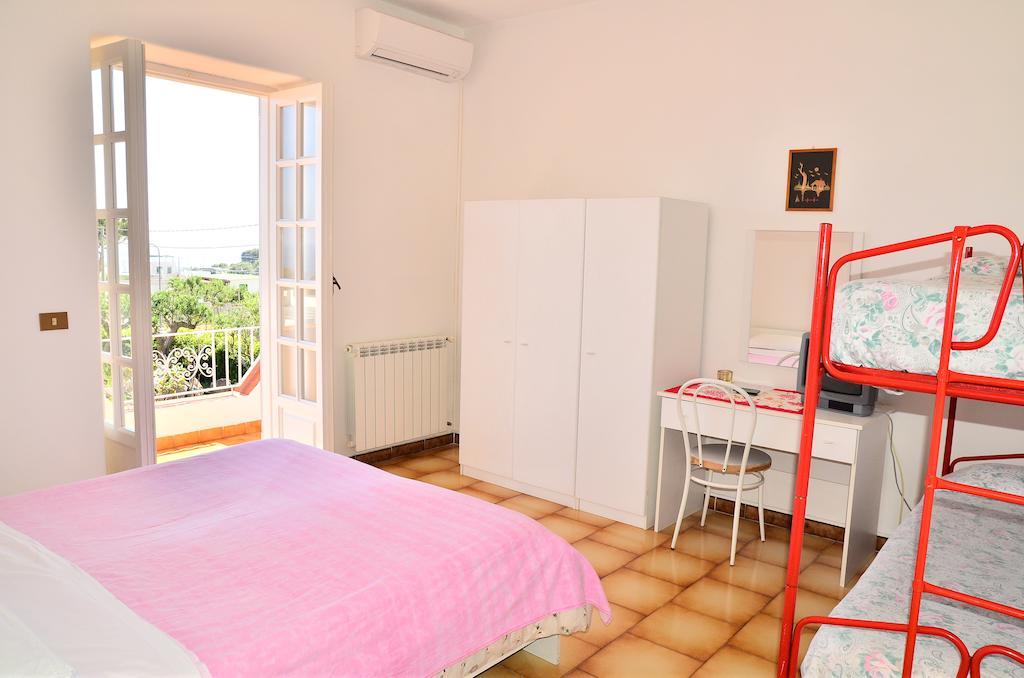 Hotel Villa Bernardina Forio di Ischia Camera foto